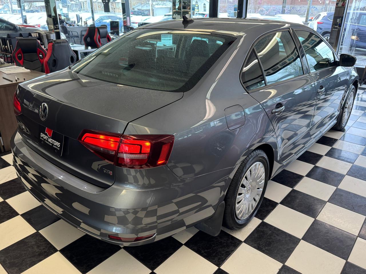 2017 Volkswagen Jetta Trendline+New Tires+Camera+ApplePlay+CLEAN CARFAX - Photo #7
