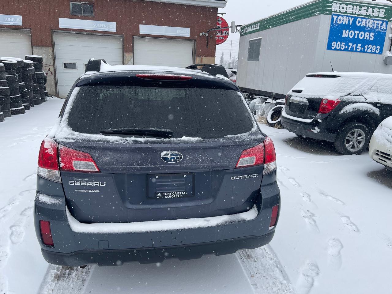 2014 Subaru Outback Premium - Photo #5