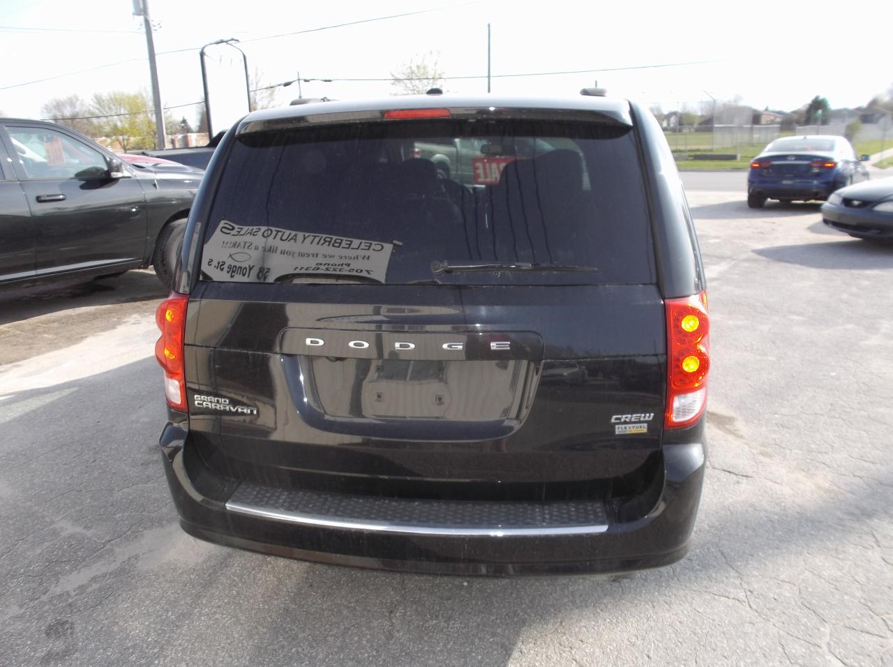 2016 Dodge Grand Caravan Crew - Photo #4