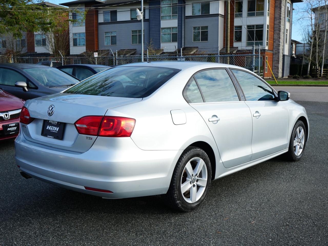 2014 Volkswagen Jetta FINANCING AVAILABLE Photo4