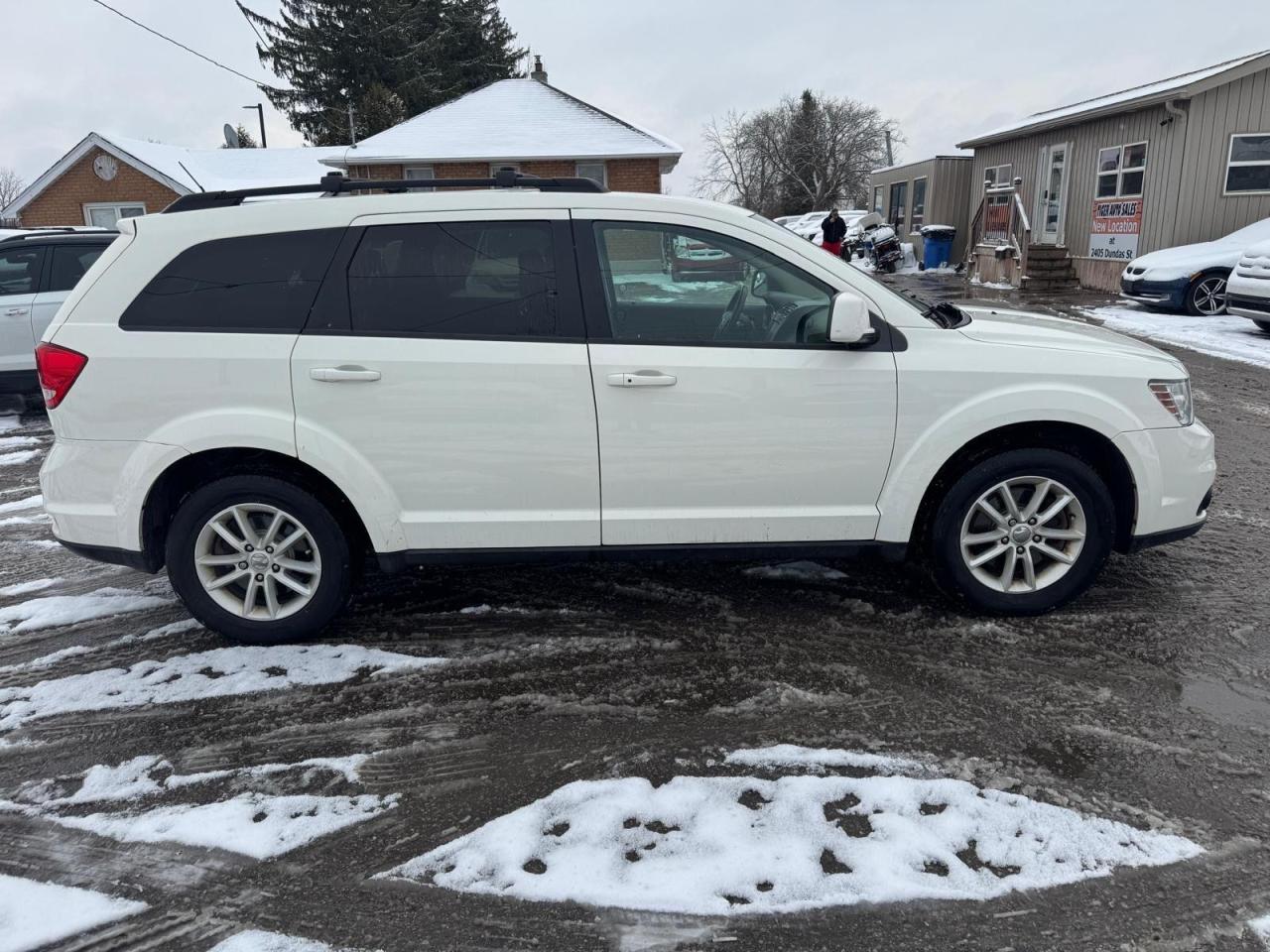 2013 Dodge Journey SXT, BIG SCREEN, ALLOYS, V6, AS IS SPECIAL - Photo #6