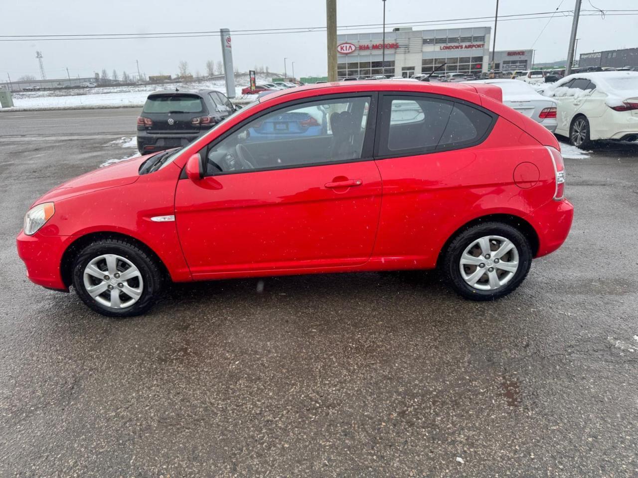 2008 Hyundai Accent HATCH, 2 DOOR, AUTO, ONLY 95KMS, CERTIFIED - Photo #2