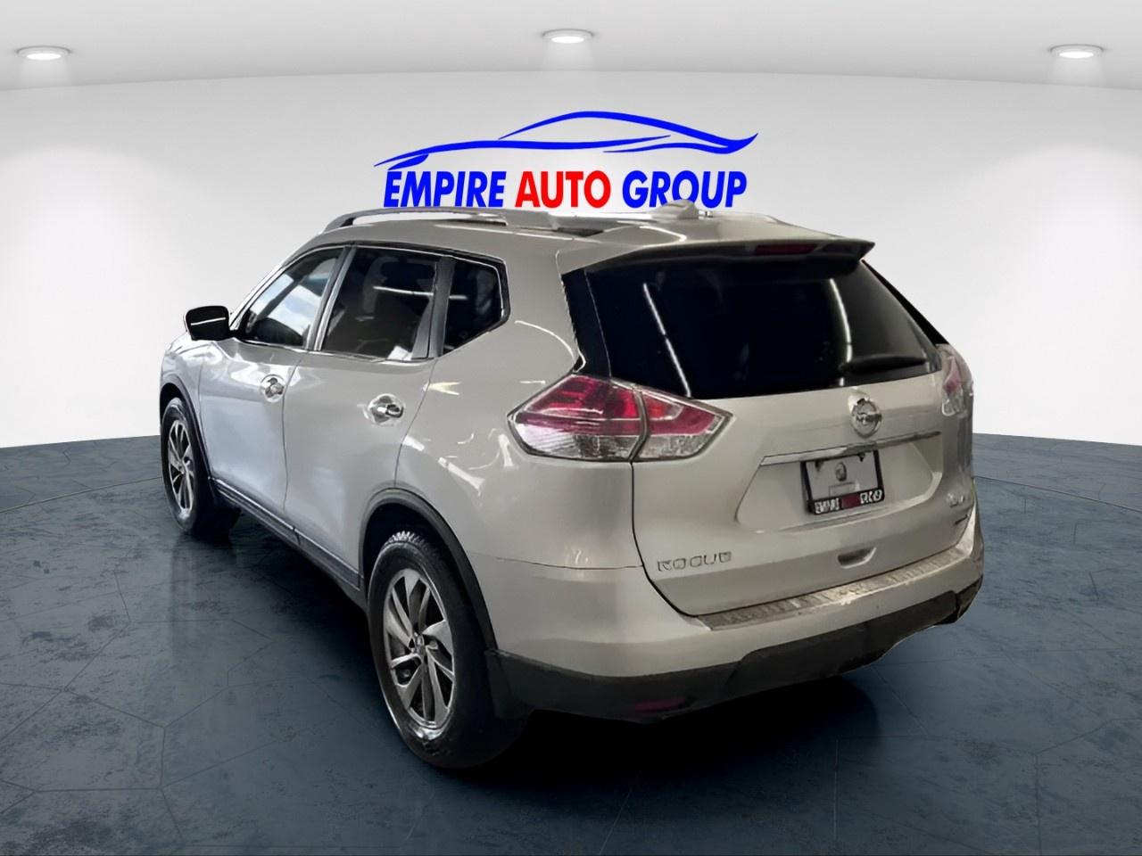 2015 Nissan Rogue SL Photo4