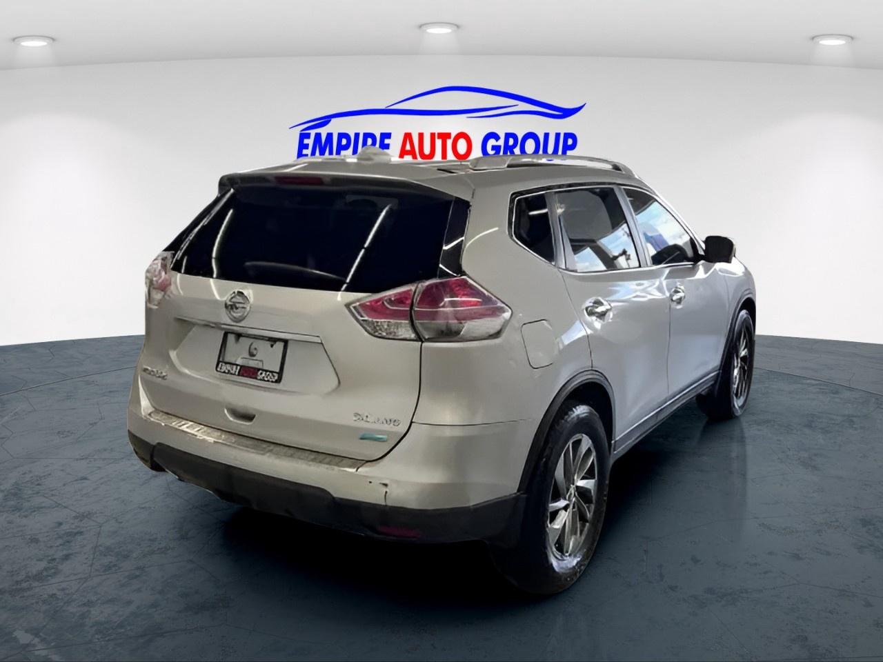 2015 Nissan Rogue SL Photo3