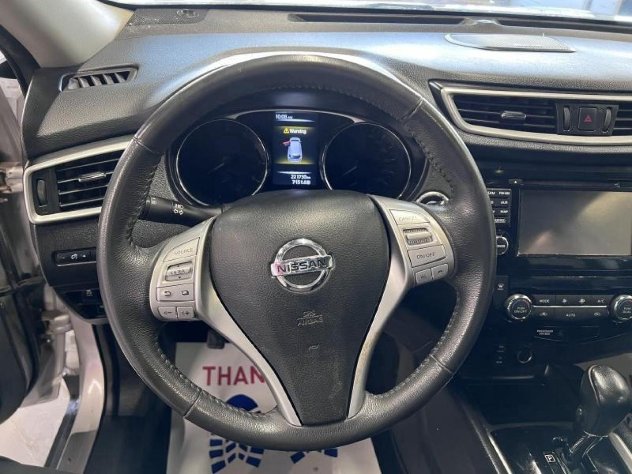 2015 Nissan Rogue SL Photo