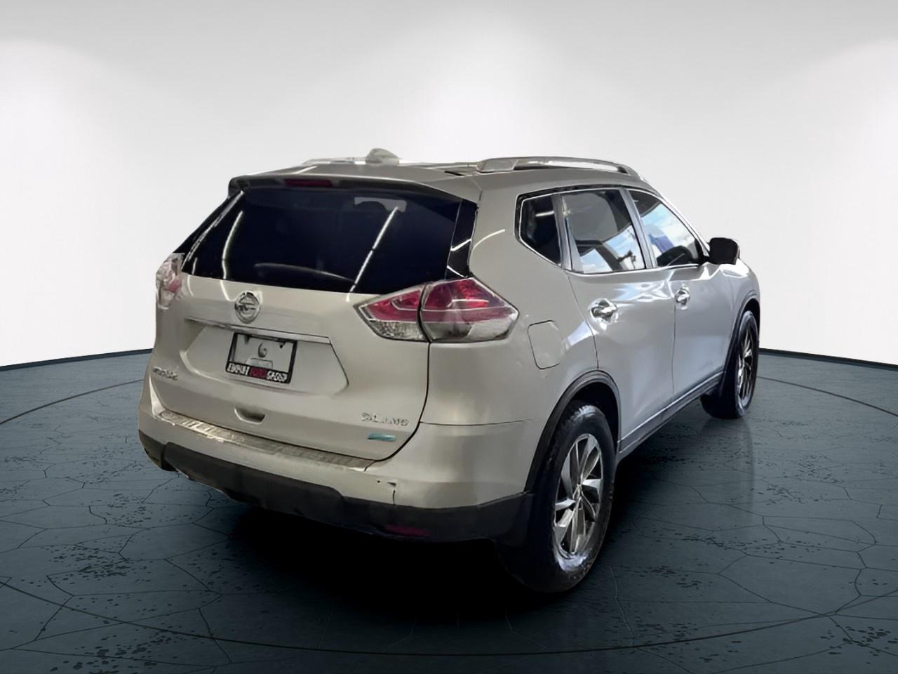 2015 Nissan Rogue SL Photo