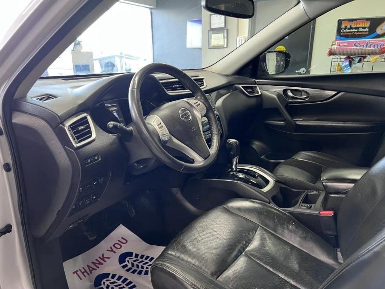 2015 Nissan Rogue SL Photo