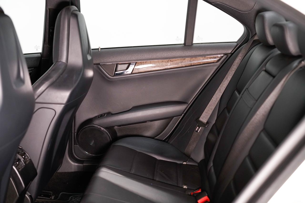 2009 Mercedes-Benz C-Class C63 AMG | PANO | NAVIGATION | 19 IN WHEELS Photo