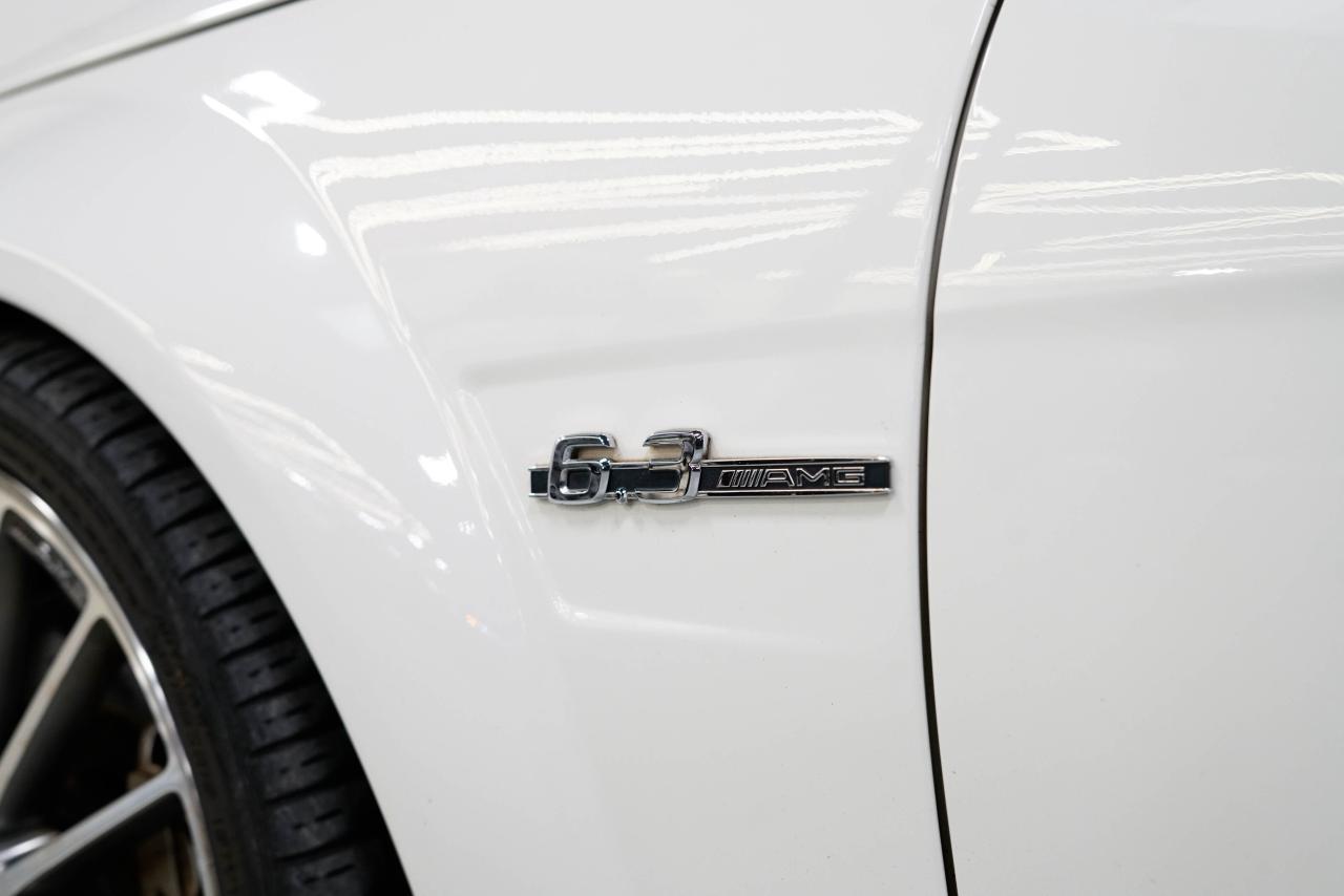 2009 Mercedes-Benz C-Class C63 AMG | PANO | NAVIGATION | 19 IN WHEELS Photo