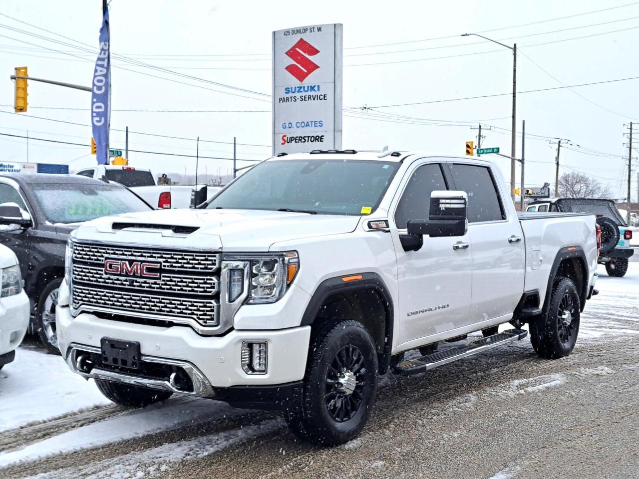 Used 2021 GMC Sierra 2500 Denali Crew Cab 4x4 ~Nav ~Camera ~Leather ~Sunroof for sale in Barrie, ON