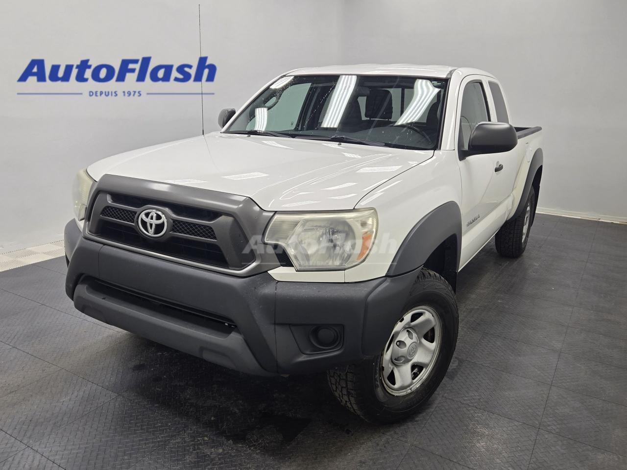 Used 2013 Toyota Tacoma V6, 4X4, CAMERA DE RECUL, AC for sale in Saint-Hubert, QC