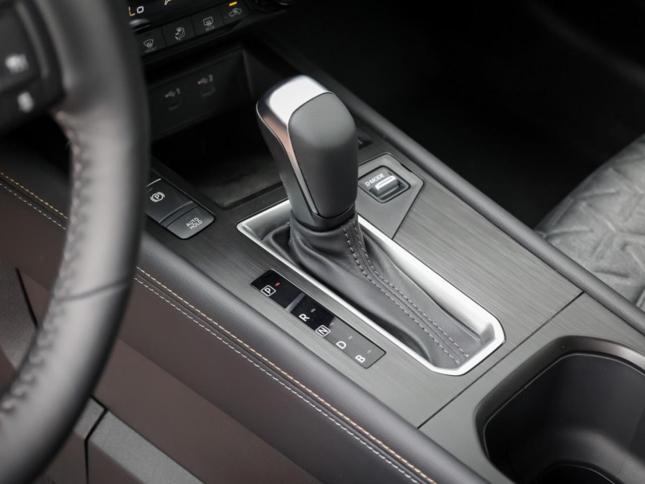 2025 Nissan Kicks SV  - Heated Seats - Low Mileage Photo