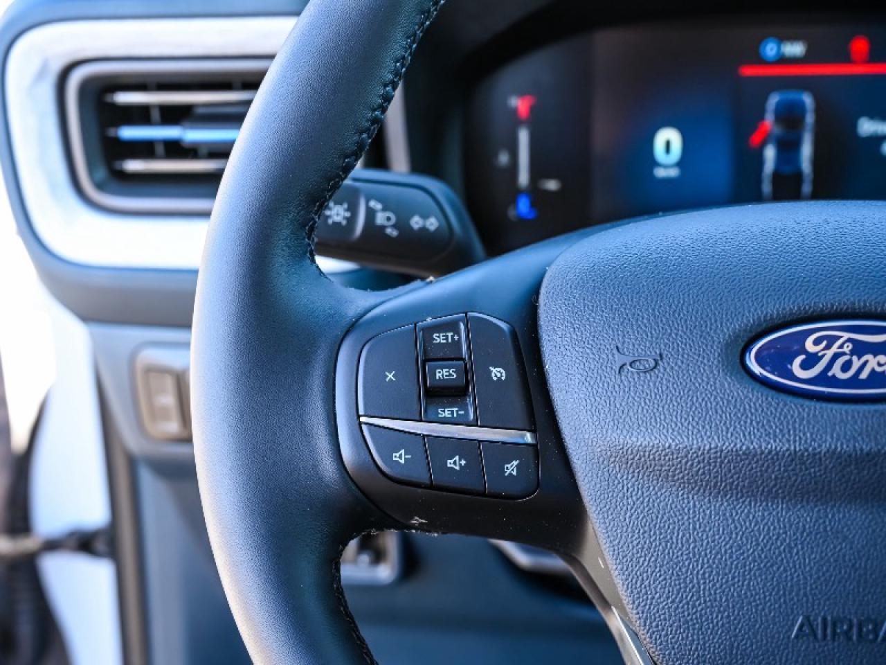 2025 Ford Maverick XLT Photo