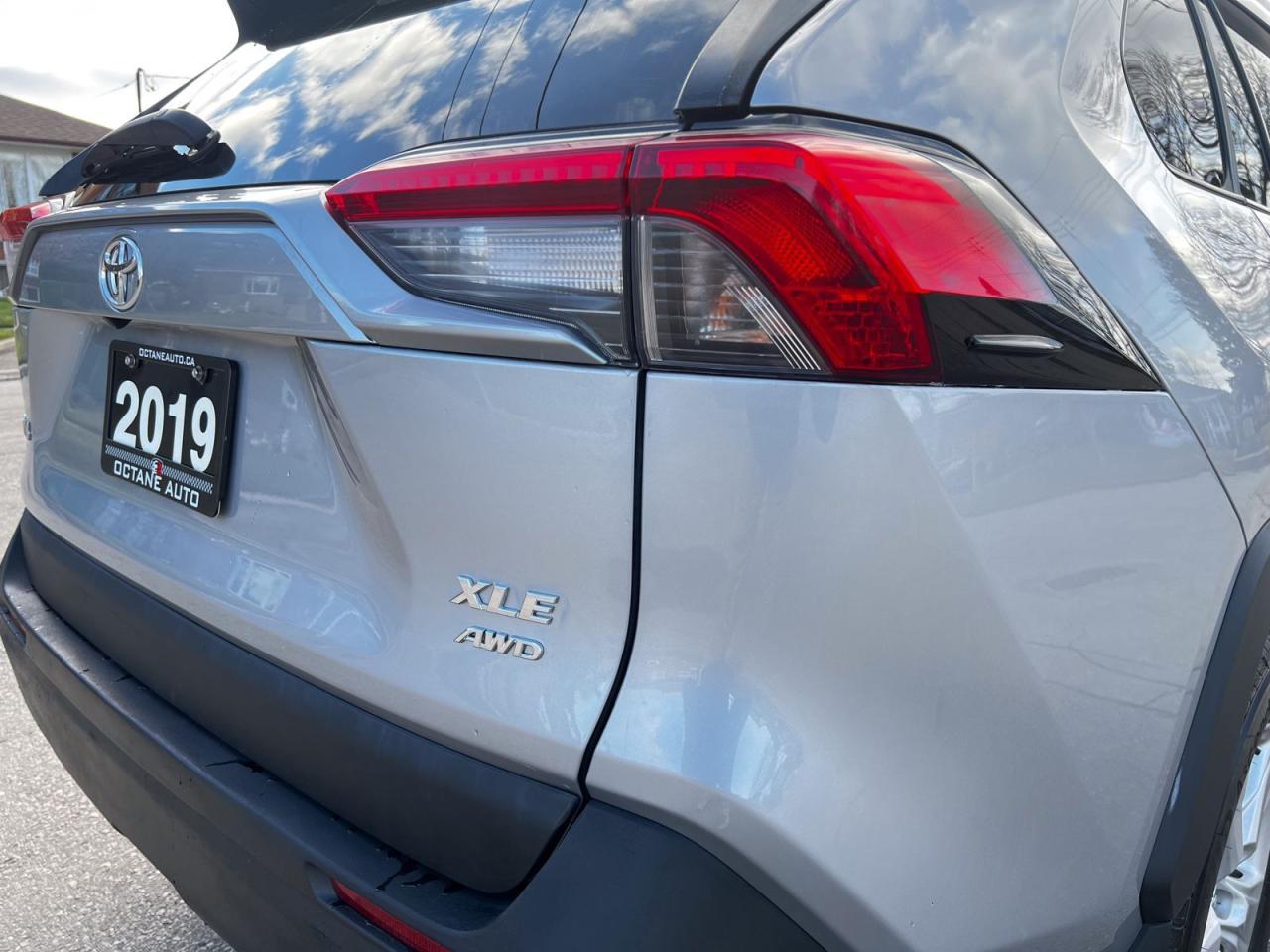 2019 Toyota RAV4 XLE AWD - Photo #8