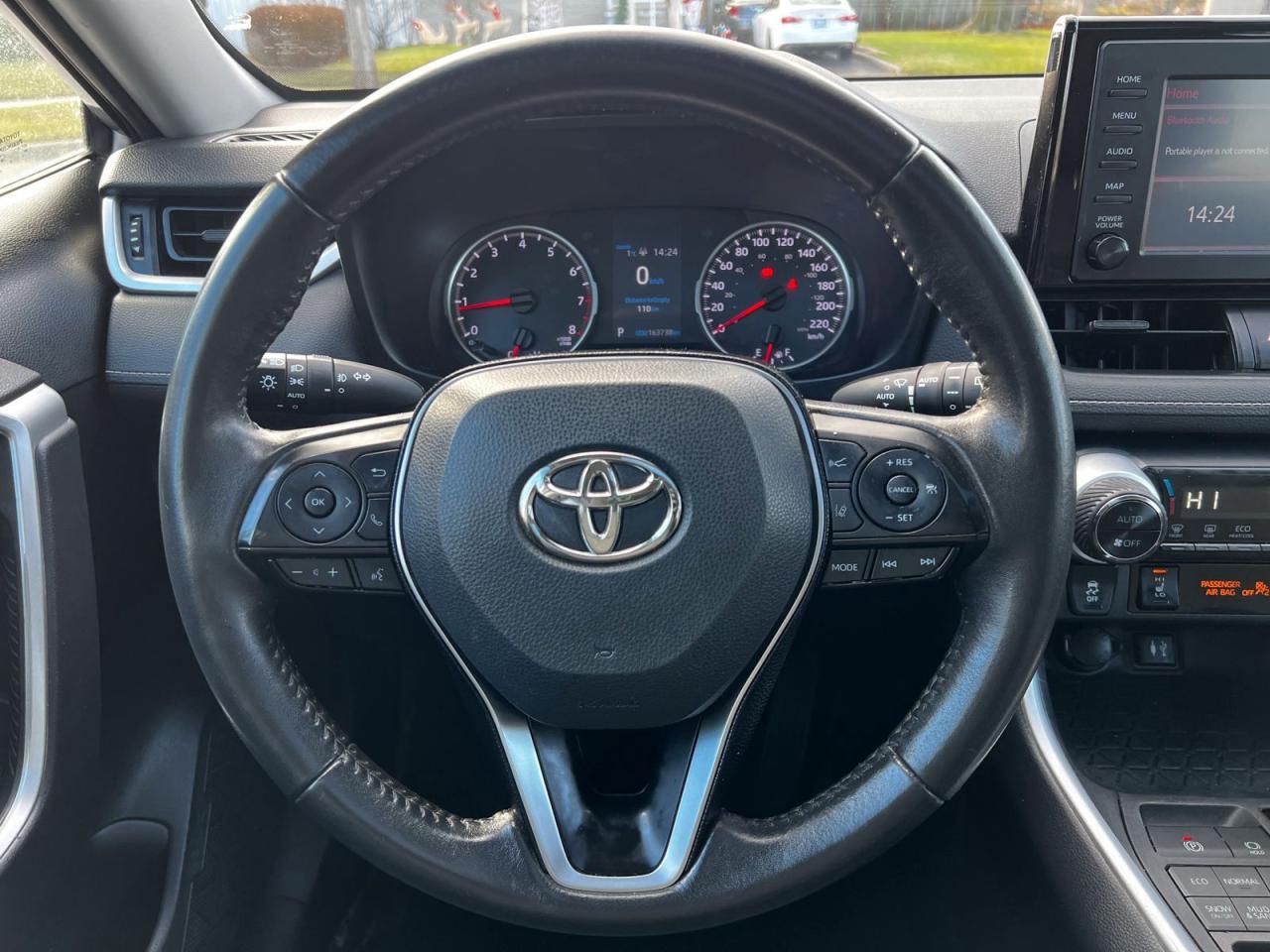 2019 Toyota RAV4 XLE AWD - Photo #15