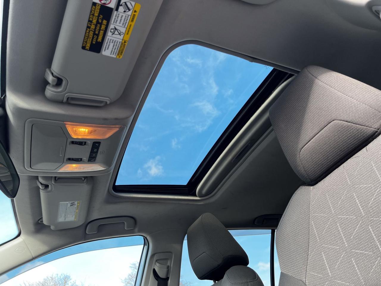 2019 Toyota RAV4 XLE AWD - Photo #18