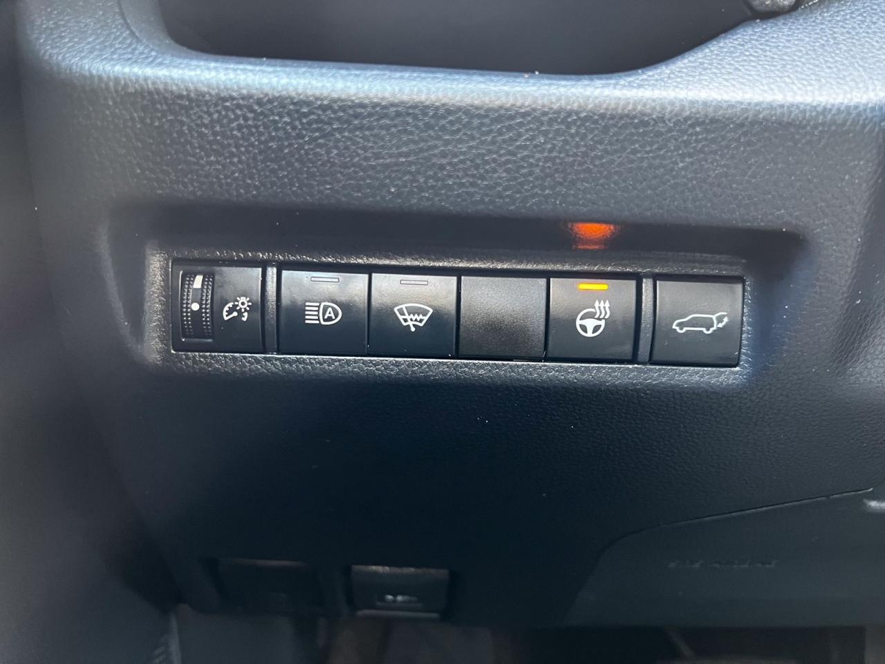2019 Toyota RAV4 XLE AWD - Photo #21