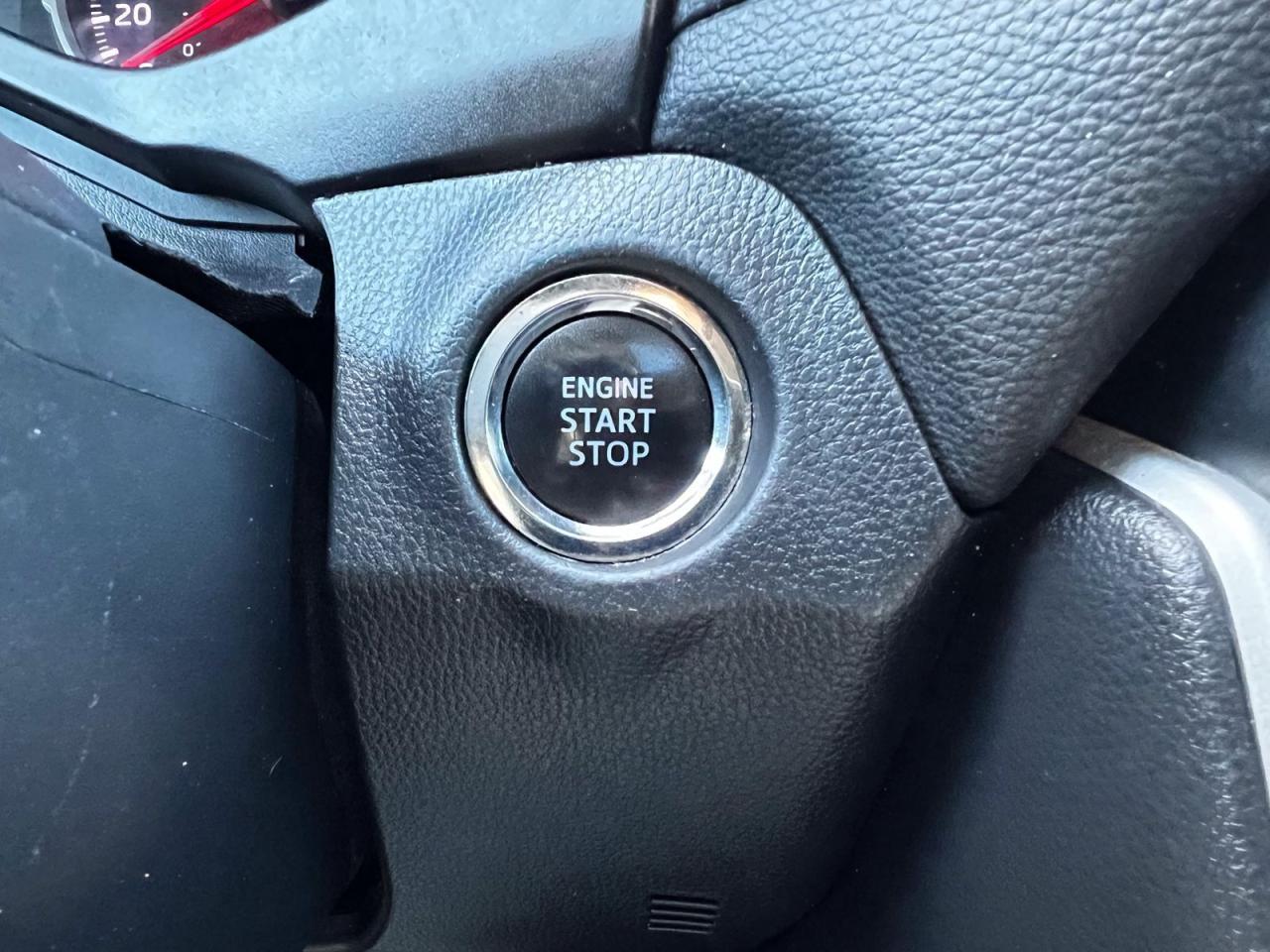 2019 Toyota RAV4 XLE AWD - Photo #24