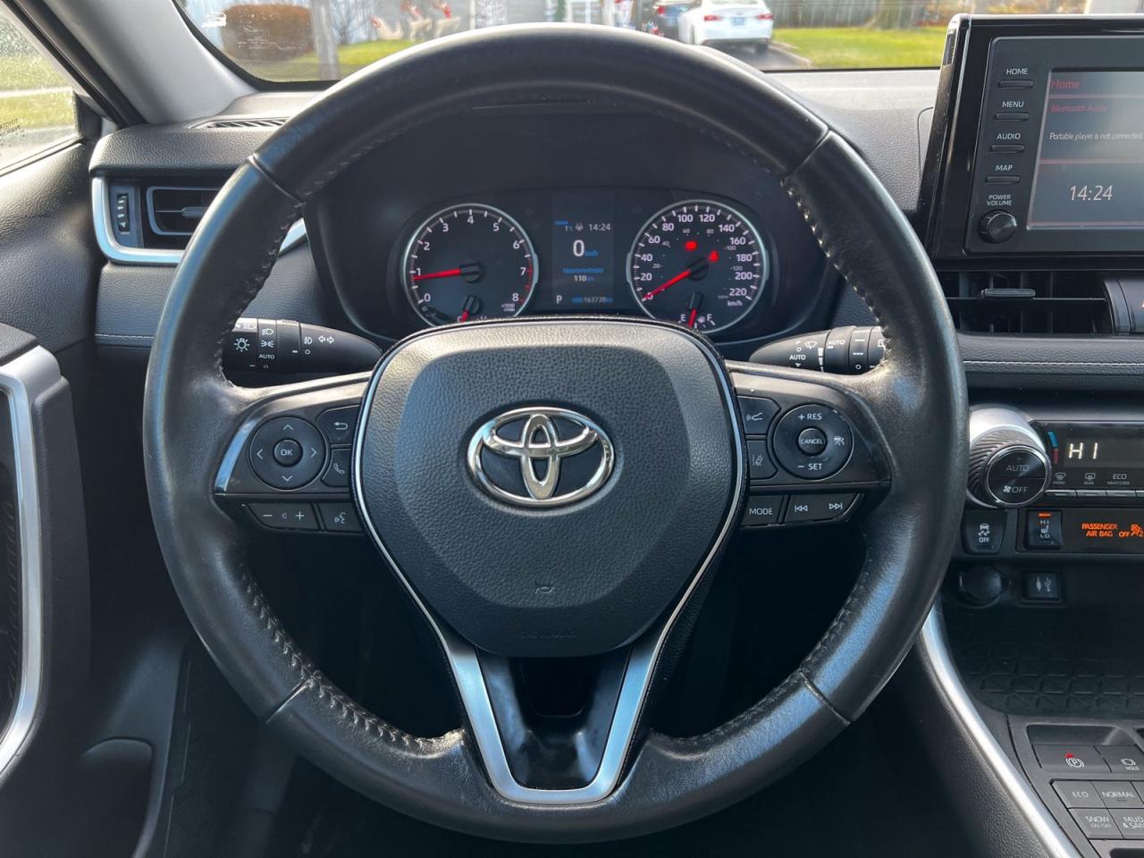 2019 Toyota RAV4 XLE AWD - Photo #15