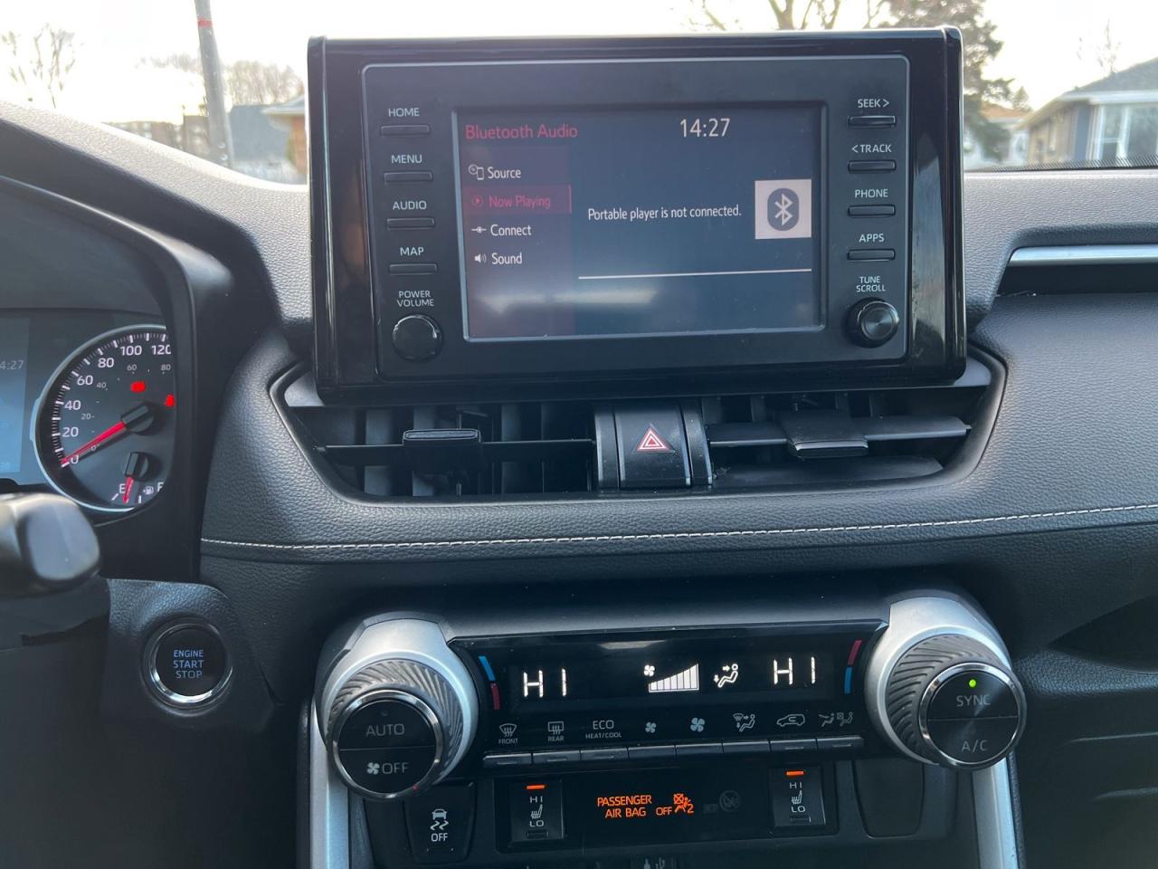 2019 Toyota RAV4 XLE AWD - Photo #30