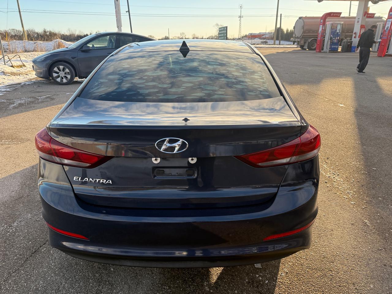 2017 Hyundai Elantra GLS original alloys with summer tires - Photo #11