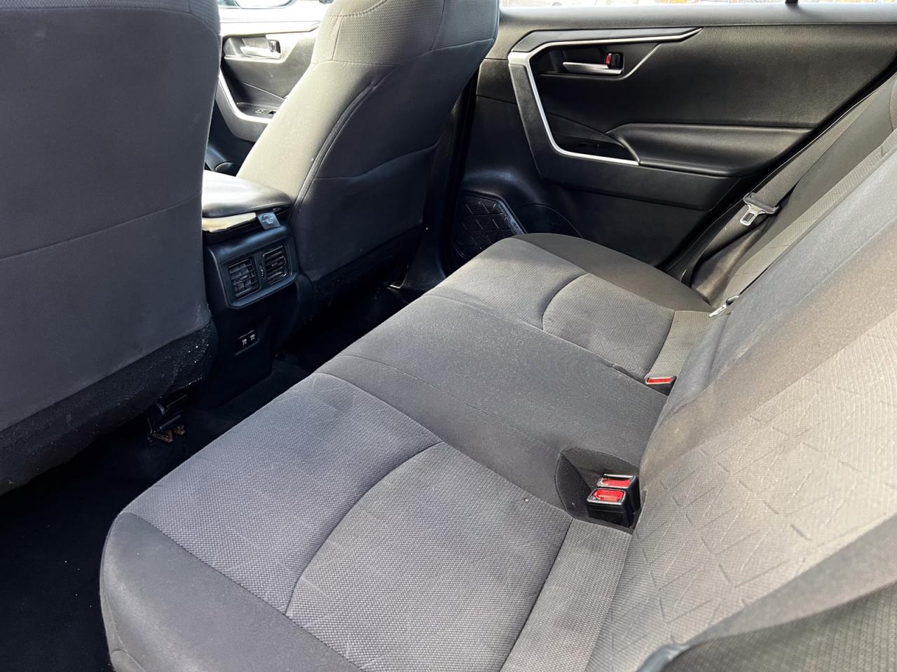 2019 Toyota RAV4 XLE AWD - Photo #12