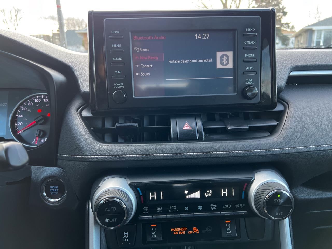 2019 Toyota RAV4 XLE AWD - Photo #30