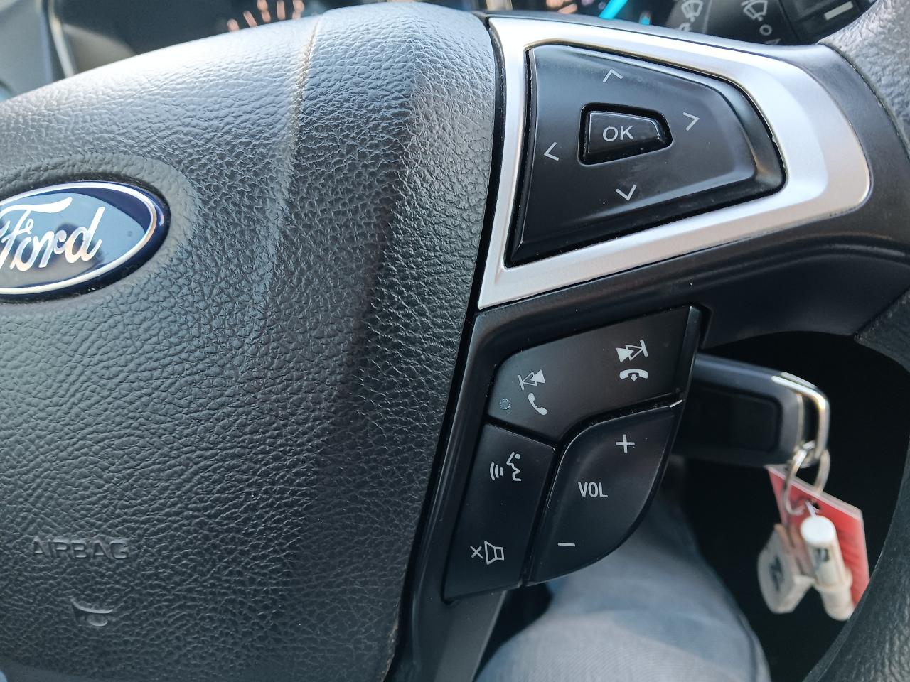 2014 Ford Fusion SE Automatic, Bluetooth - Photo #9