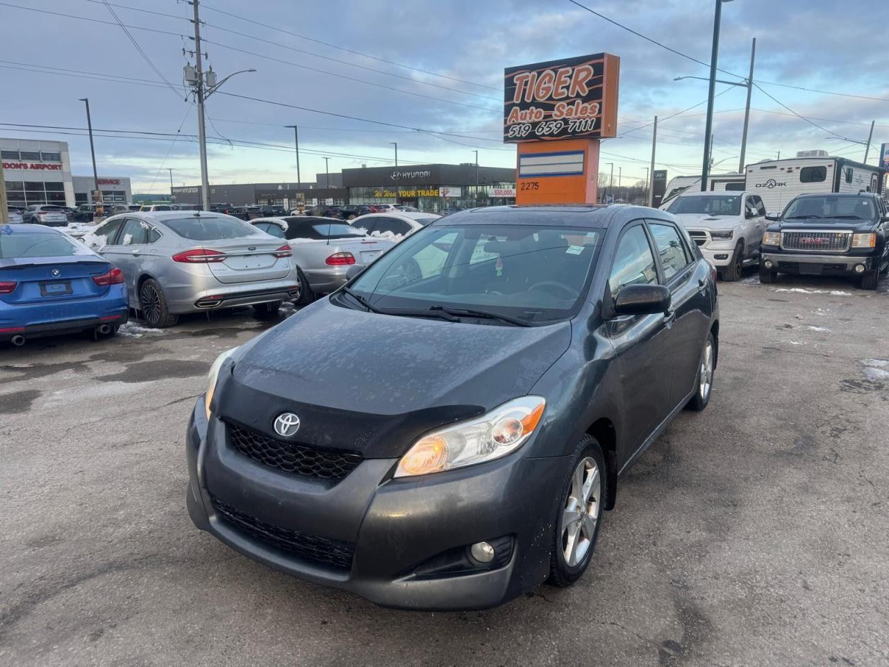 2014 Toyota Matrix ALLOYS, NO ACCIDENTS, AUTO, SUNROOF, CERTIFIED