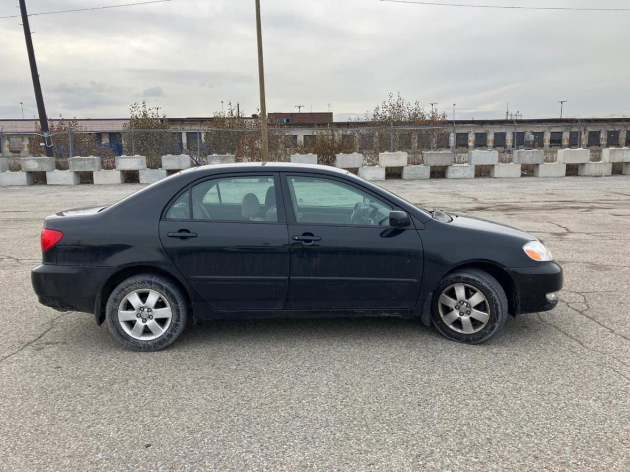 2005 Toyota Corolla 4dr Sdn LE Auto 1-Owner Clean CarFax Finance Avail - Photo #8