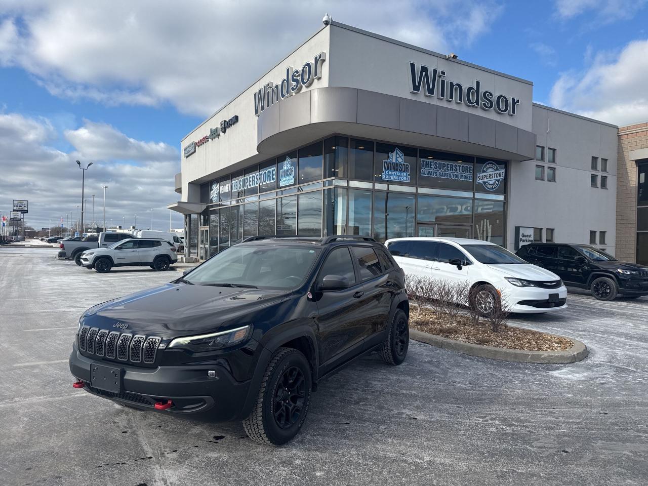 Used 2021 Jeep Cherokee TRAILHAWK | LOW KM for sale in Windsor, ON