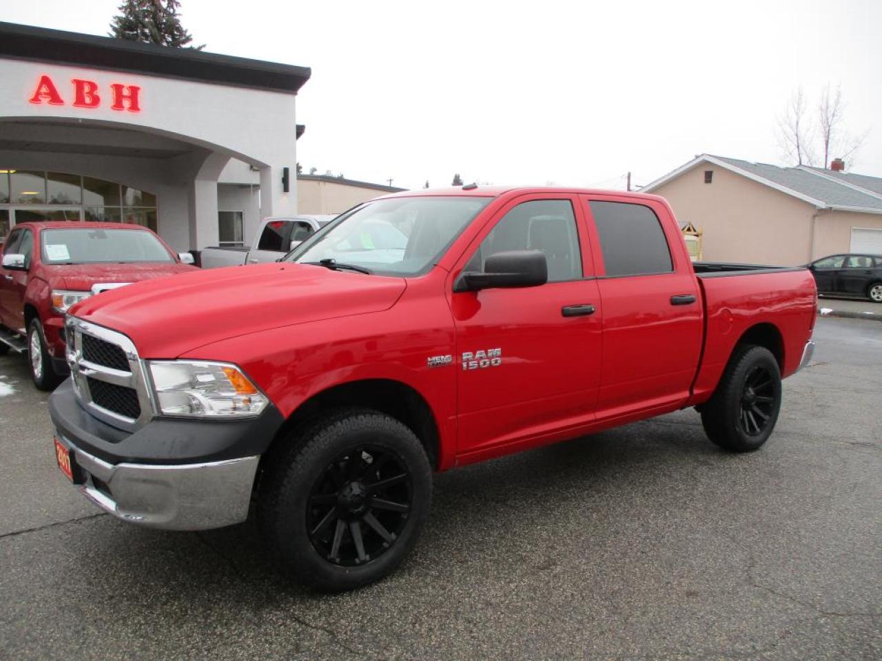 Used 2017 RAM 1500 ST Crew Cab 4x4 for sale in Grand Forks, BC