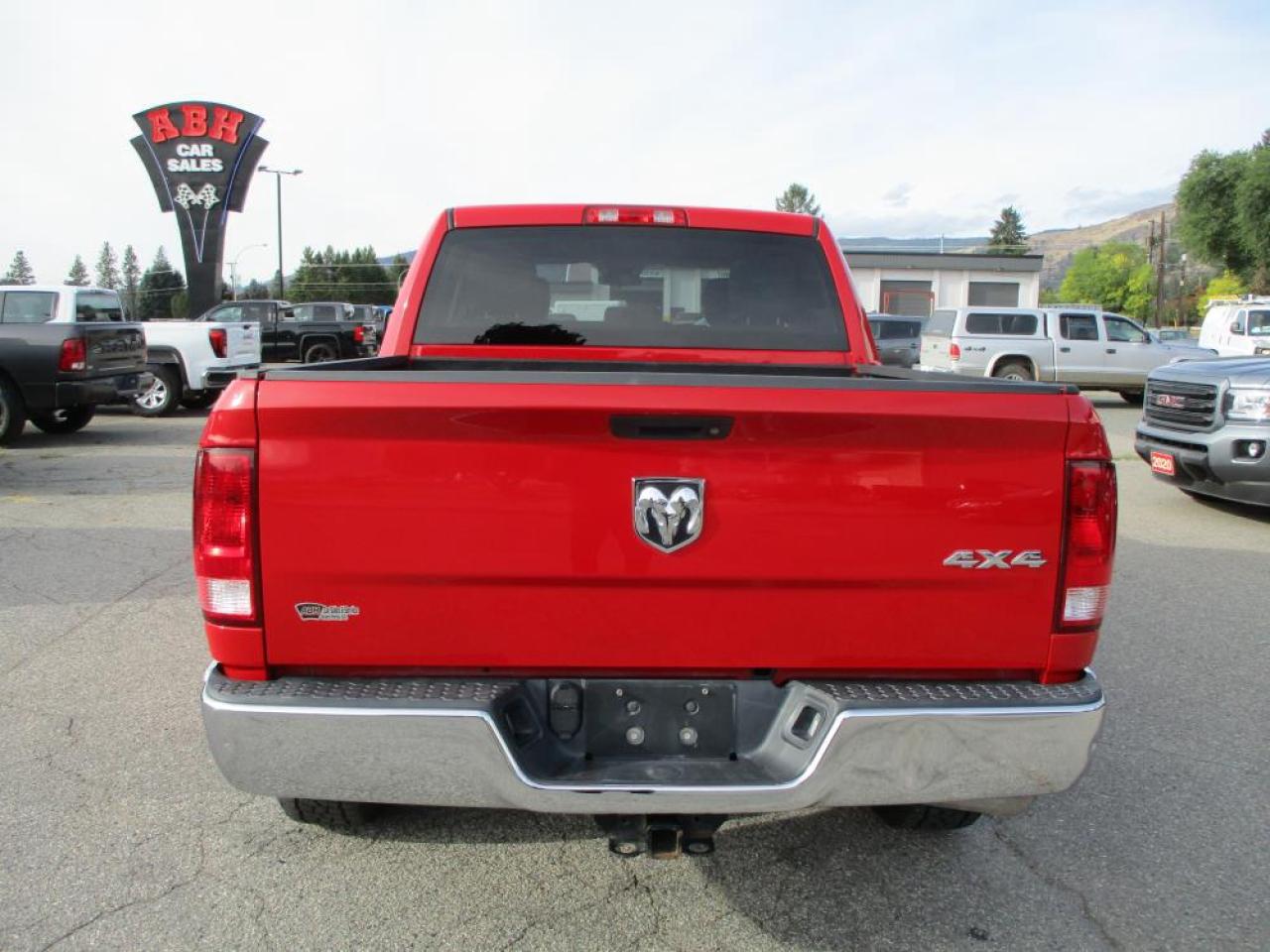 2017 RAM 1500 ST Crew Cab 4x4 Photo