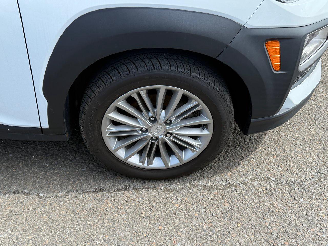 2021 Hyundai KONA SEL Photo3