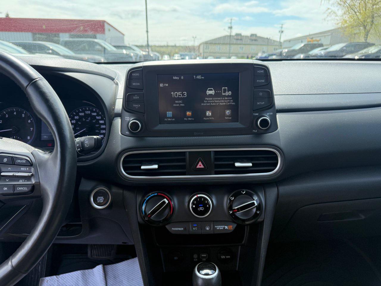 2021 Hyundai KONA SEL Photo