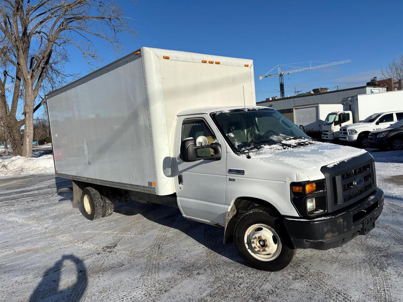 Used 2016 Ford E450 | 16 Cube Van | 5.4L V8 Gas | 121,031kms for sale in Ottawa, ON