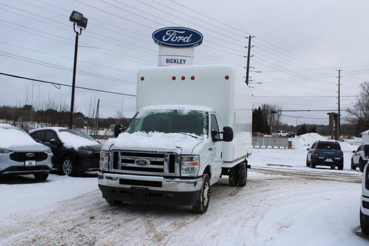 Used 2021 Ford E-Series E-450 DRW CUTAWAY for sale in Huntsville, ON