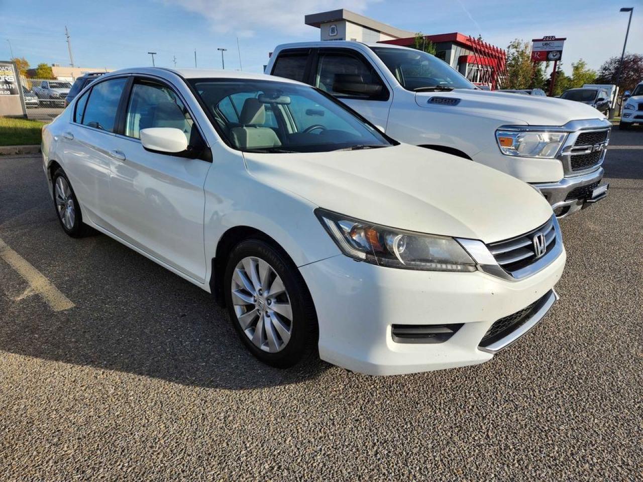 Used 2015 Honda Accord Sedan LX CVT for sale in Calgary, AB