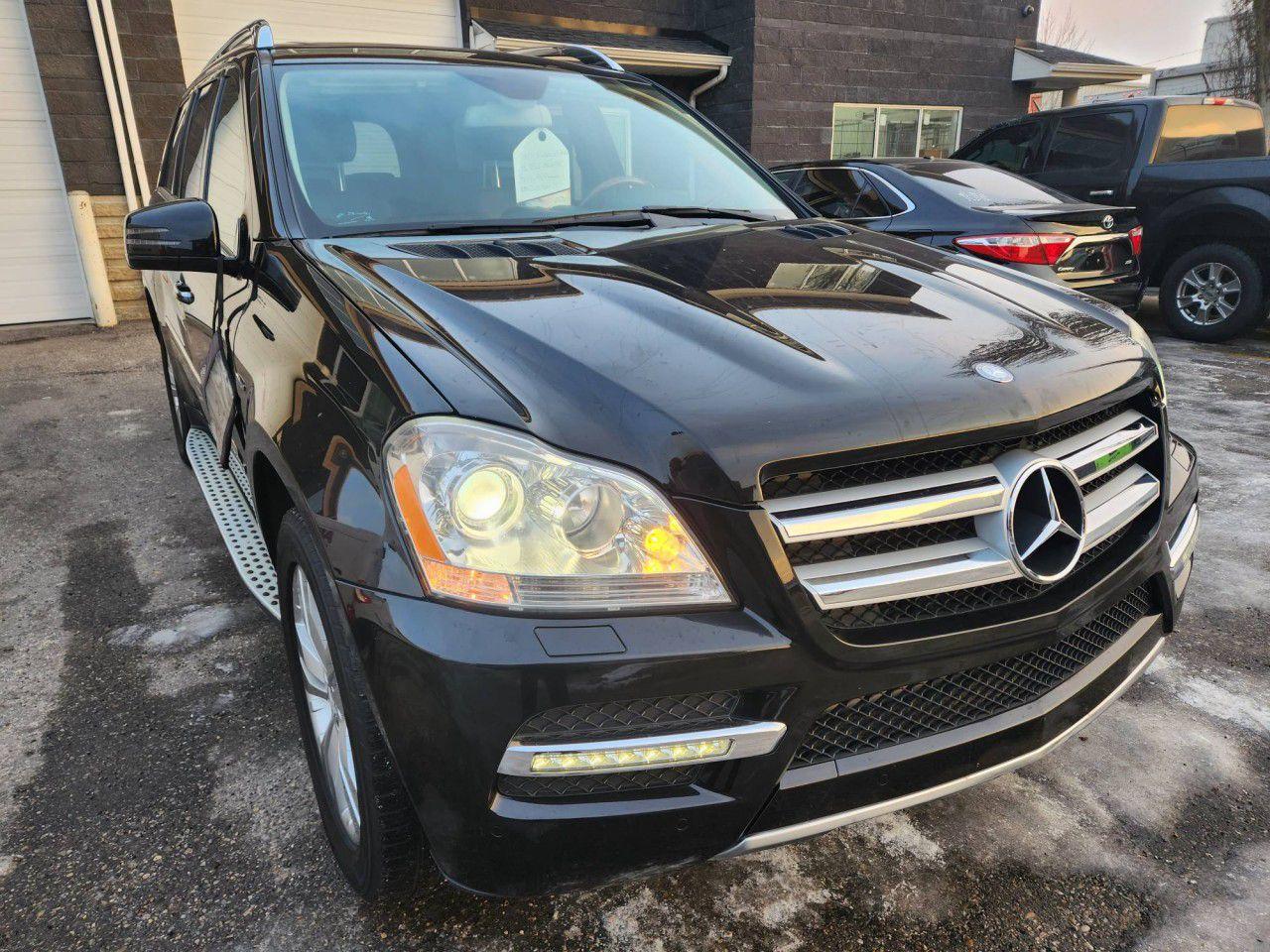 Used 2011 Mercedes-Benz GL-Class GL 350 BlueTec for sale in Calgary, AB