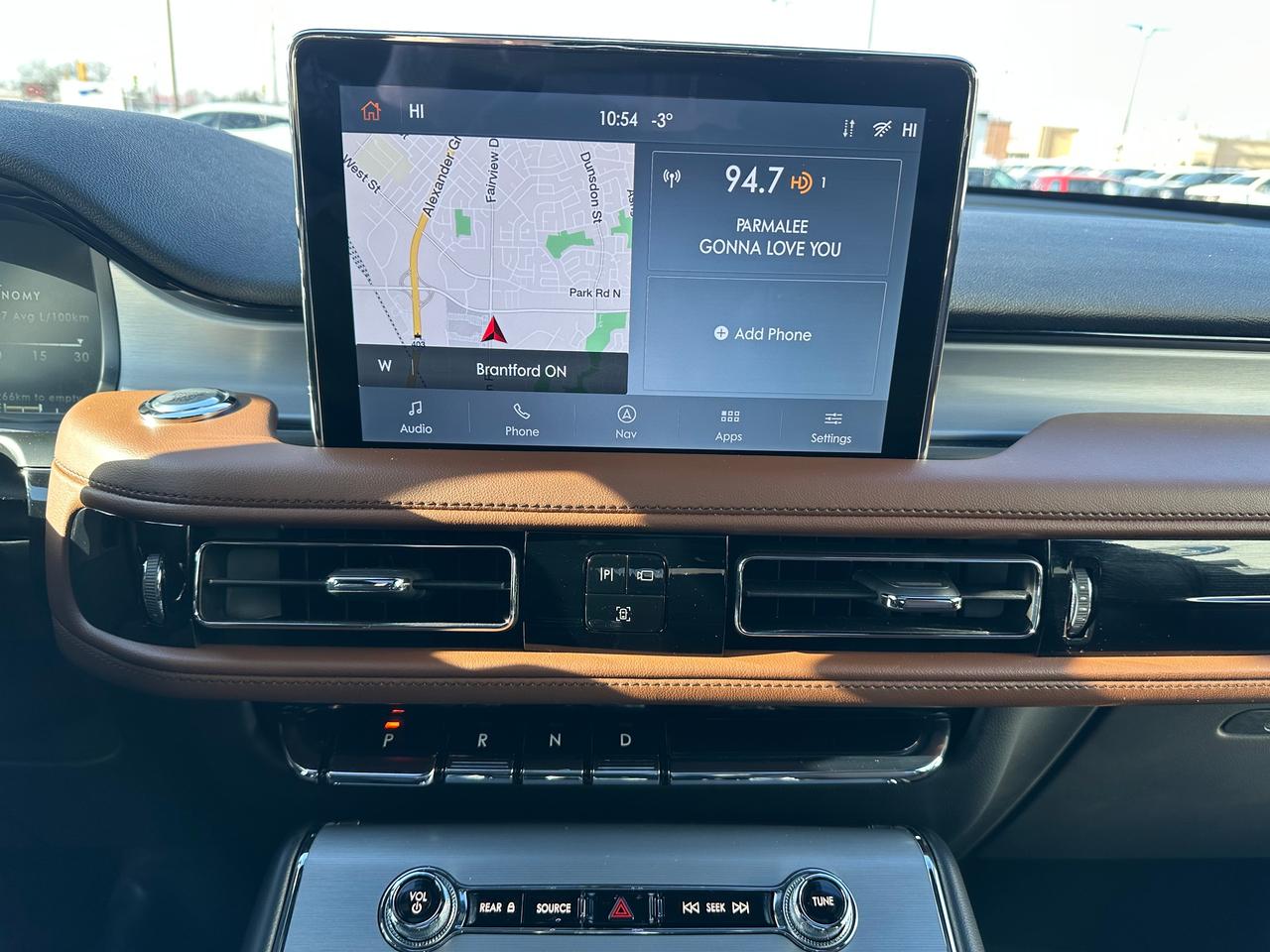 2023 Lincoln Aviator RESERVE MODEL | 6 PASS | AWD| LEATHER | PANO ROOF Photo