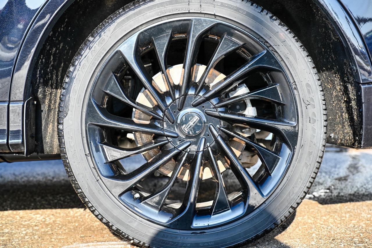 2023 Lincoln Aviator RESERVE MODEL | 6 PASS | AWD| LEATHER | PANO ROOF Photo