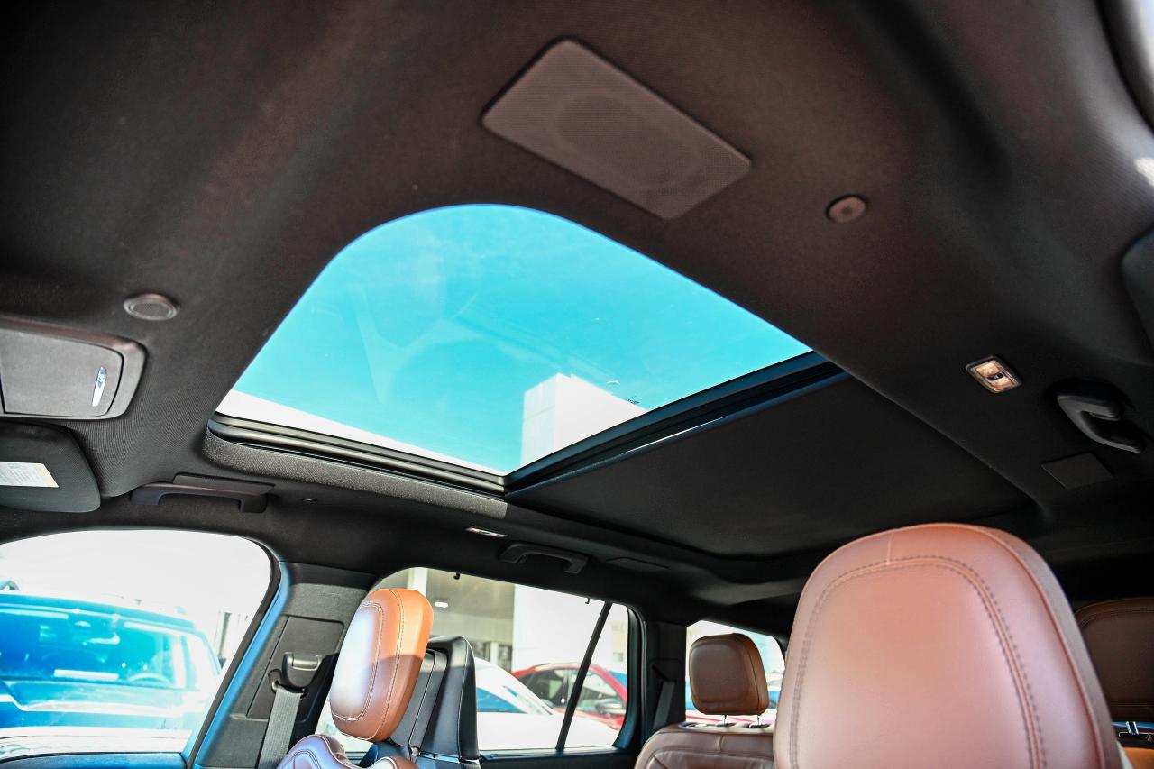 2023 Lincoln Aviator RESERVE MODEL | 6 PASS | AWD| LEATHER | PANO ROOF Photo