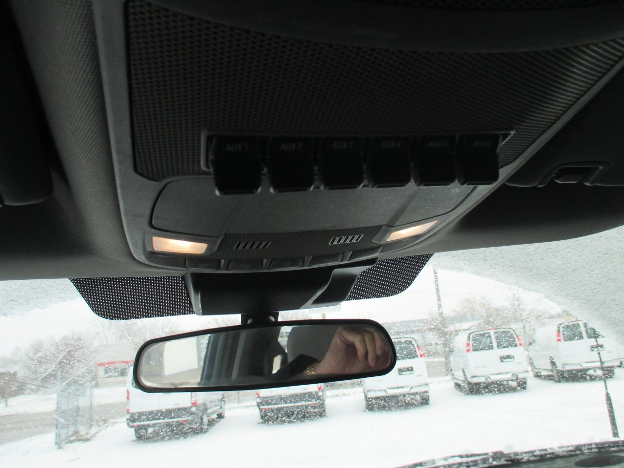 2022 Ford F-550 XL 4WD Crew Cab 203" WB 84" CA DUMP TRUCK - Photo #14
