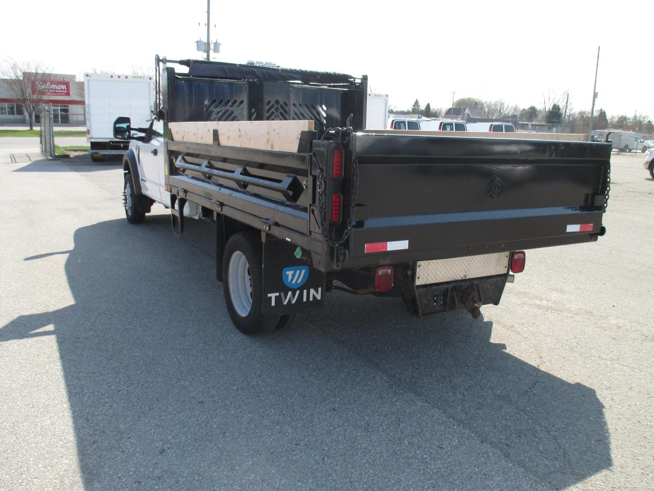 2022 Ford F-550 XL 4WD Crew Cab 203" WB 84" CA DUMP TRUCK - Photo #6