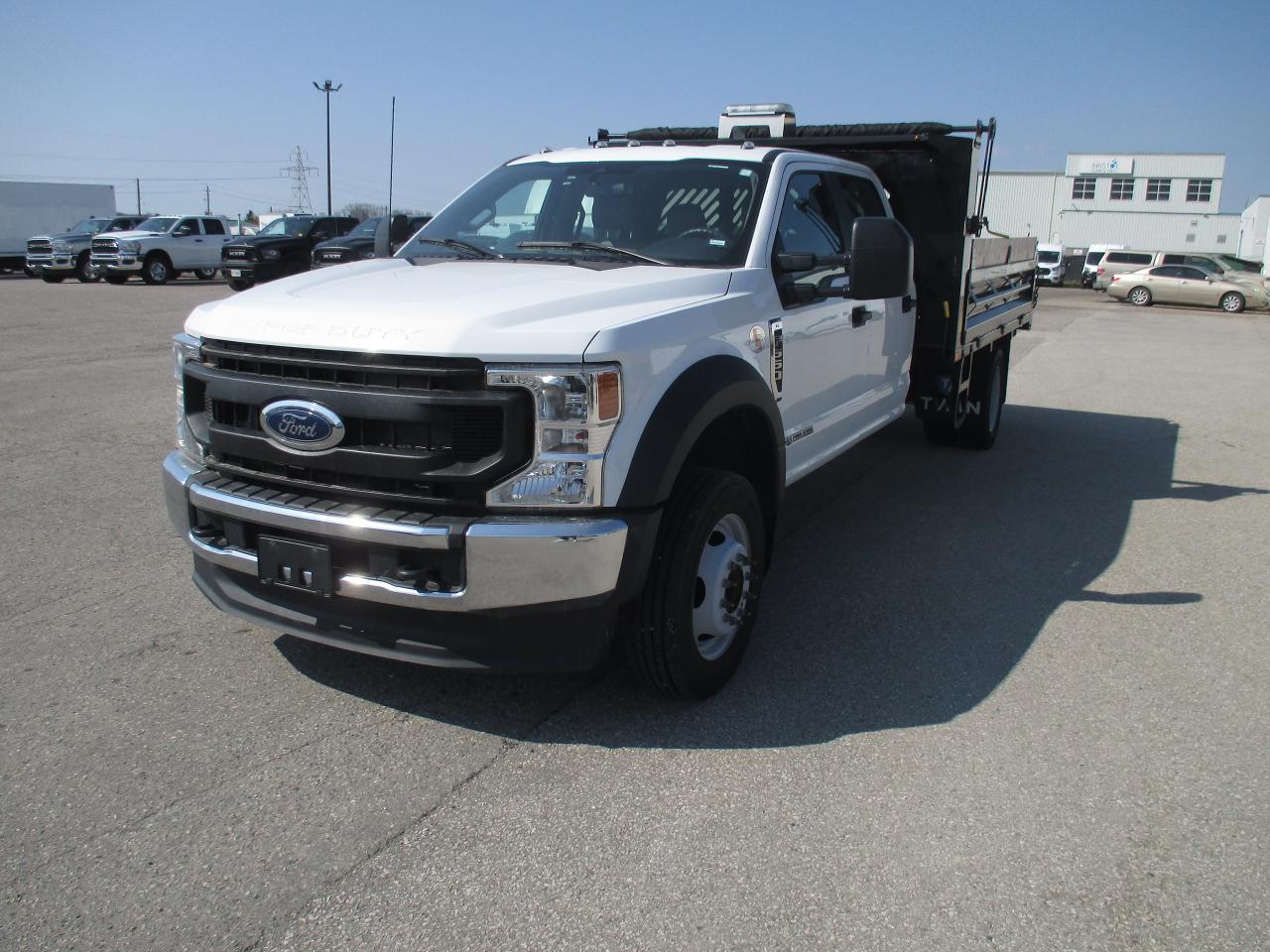 2022 Ford F-550 XL 4WD Crew Cab 203" WB 84" CA DUMP TRUCK - Photo #2