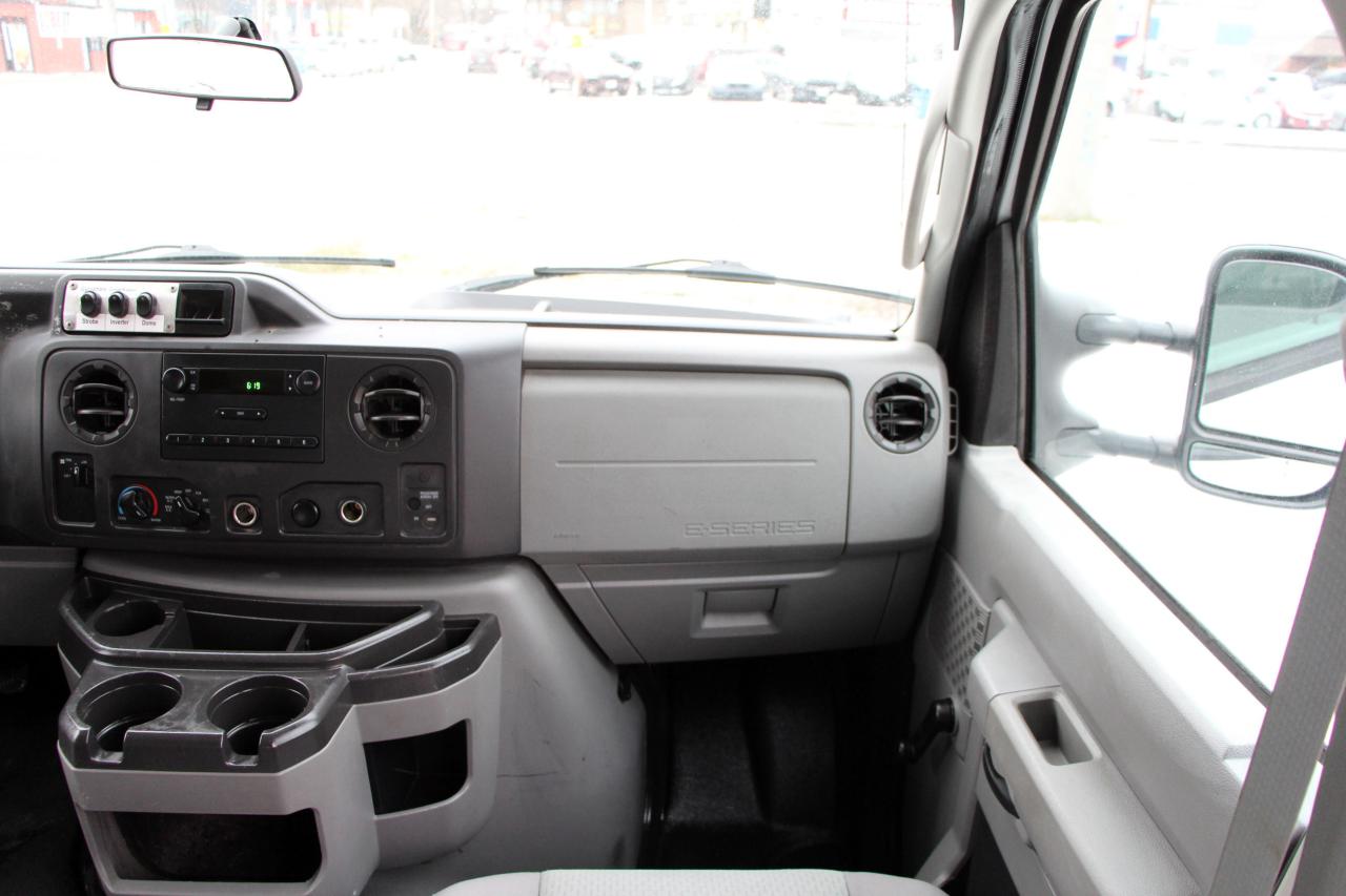 2010 Ford Econoline E-150 Commercial - Photo #18