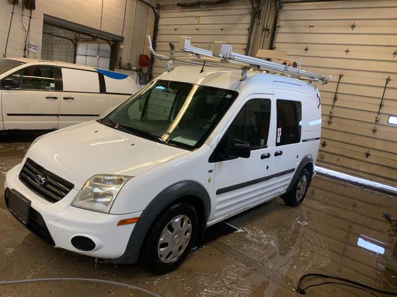 Used 2011 Ford Transit Connect XL for sale in Innisfil, ON