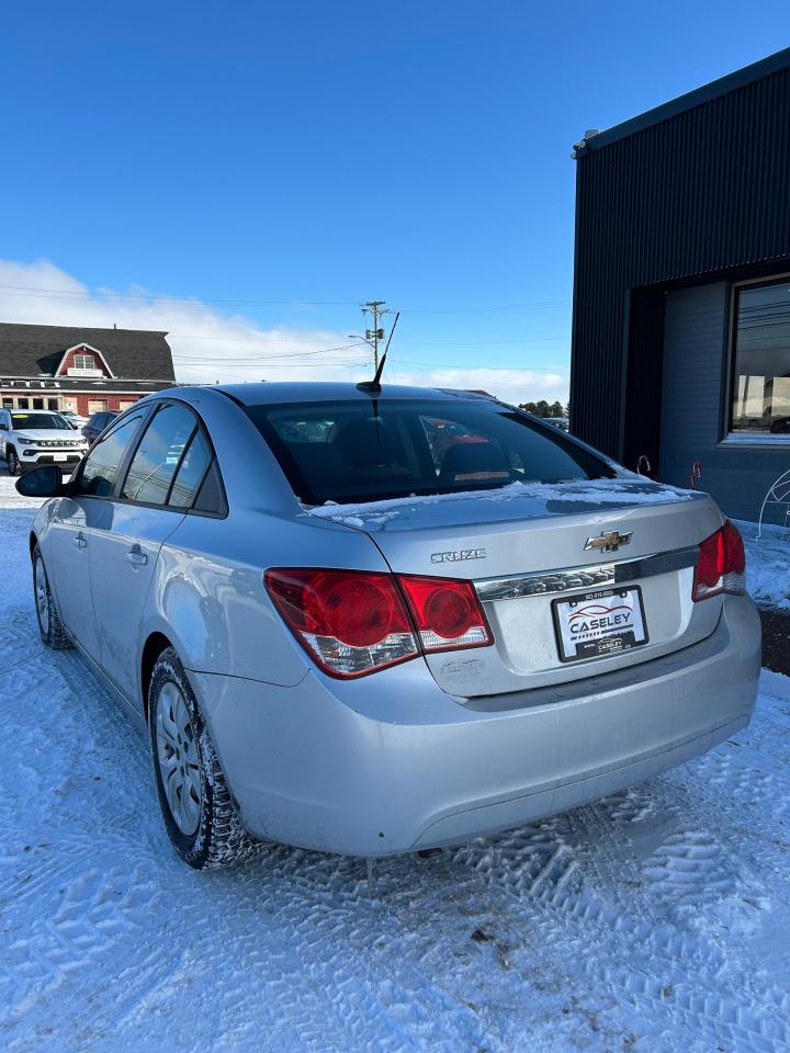 2014 Chevrolet Cruze LS - Photo #6