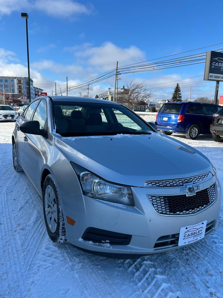 2014 Chevrolet Cruze LS - Photo #3