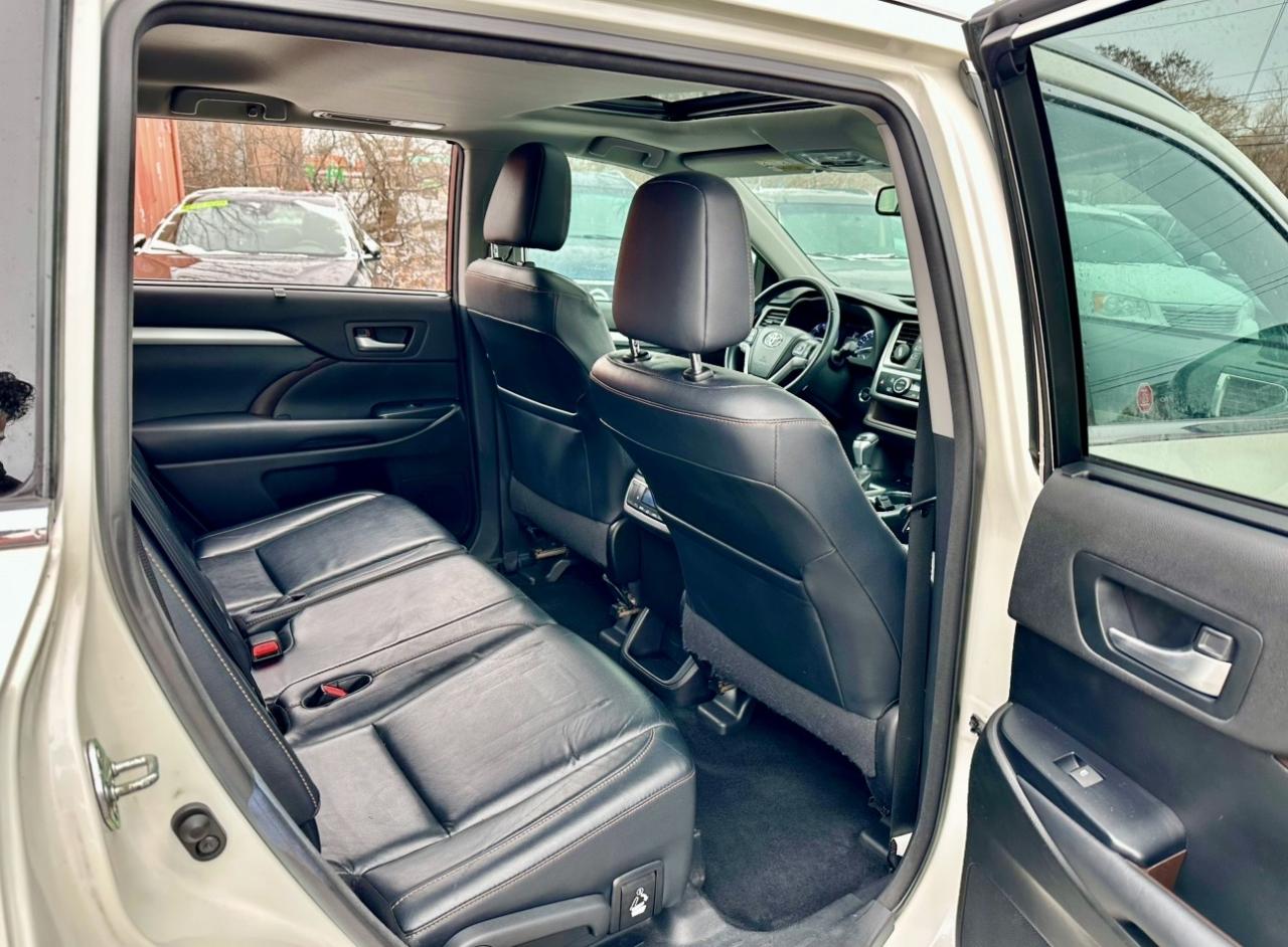 2014 Toyota Highlander AWD 4DR XLE - Photo #16